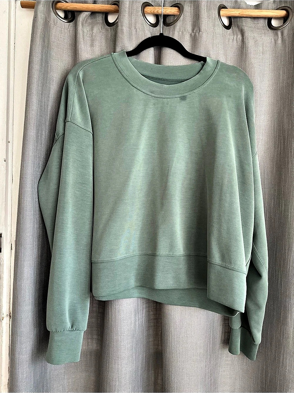 lululemon Softstreme Perfectly Oversized Cropped Crew Green